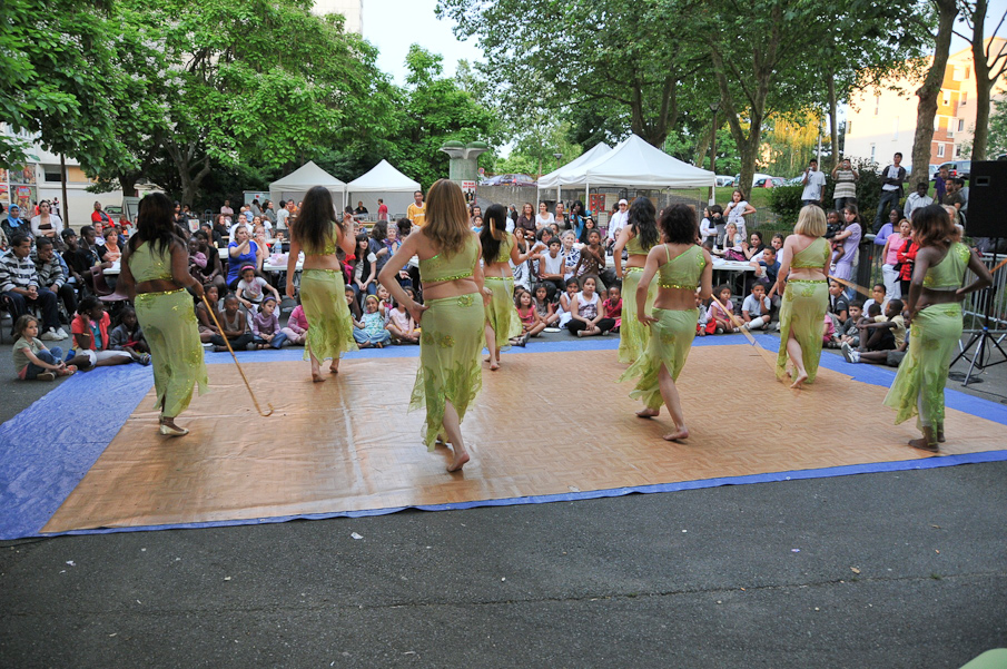 Maison de Quartier Champs Elysees Evry - Danse Orientale 173.jpg